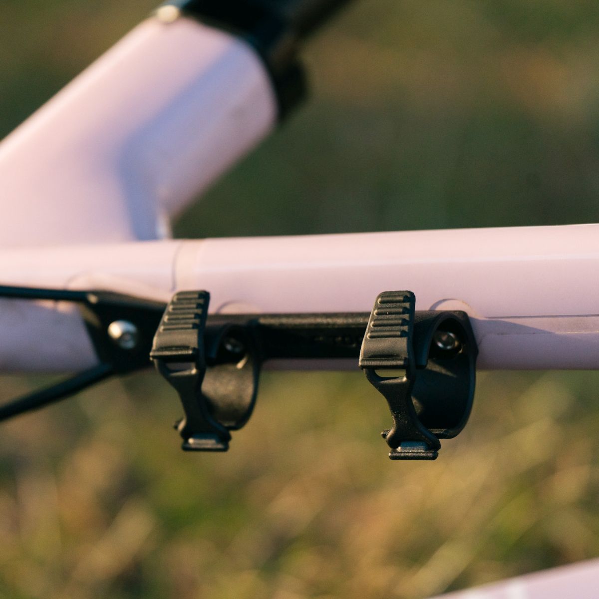 Wolf Tooth EnCase Pump Inline Mount