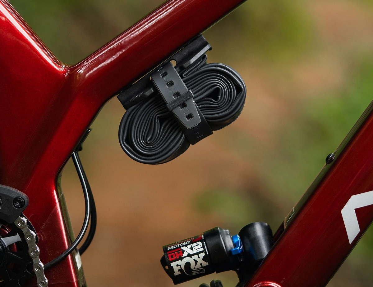 OneUp Inline Tube Strap