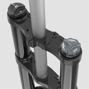 bomber_58_black_rotation_detail_pdp