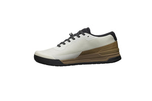 hellion-white-2-5000x3335-2caf6d18-ab01-4527-b5c6-