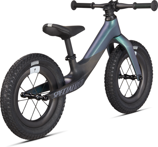 Hotwalk Carbon 2022
