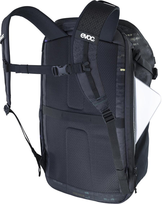 401318905-TRAVEL-BACKPACK-22-dt04