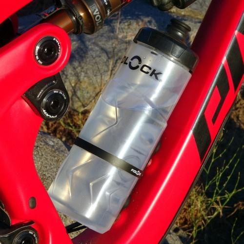 Fidlock Twist Bottle 600ml on bike